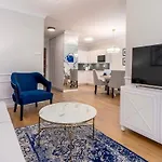 Faro Nadmorskie Tarasy Deluxe Przy Latarni Morskiej Apartmán Kolobřeh