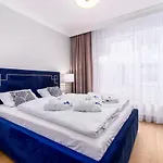 Faro Nadmorskie Tarasy Deluxe Przy Latarni Morskiej * Kolobřeh
