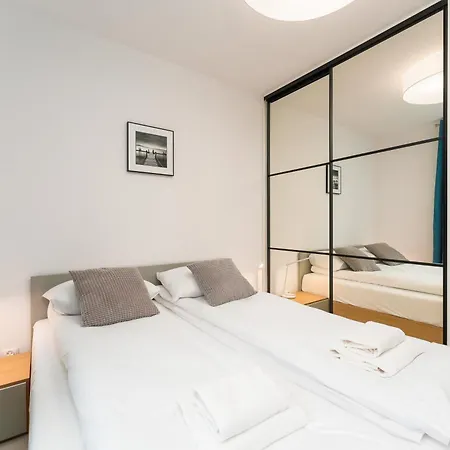 Faro Nadmorskie Tarasy Deluxe Przy Molo Apartament