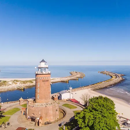 Lägenhet Faro Nadmorskie Tarasy Deluxe Przy Latarni Morskiej *
