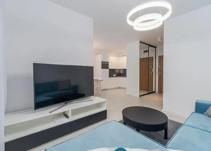 Faro Nadmorskie Tarasy Deluxe Przy Latarni Morskiej Колобжег