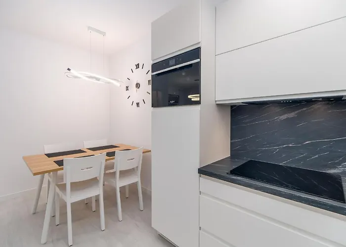 Faro Nadmorskie Tarasy Deluxe Przy Latarni Morskiej Апартаменты *