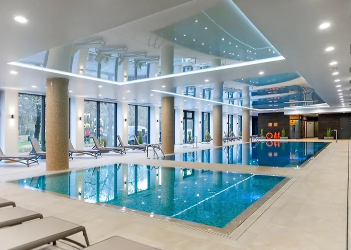 Faro Nadmorskie Tarasy Deluxe Przy Latarni Morskiej