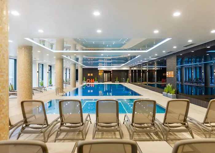 Faro Nadmorskie Tarasy Deluxe Przy Latarni Morskiej