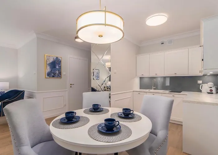 Faro Nadmorskie Tarasy Deluxe Przy Latarni Morskiej